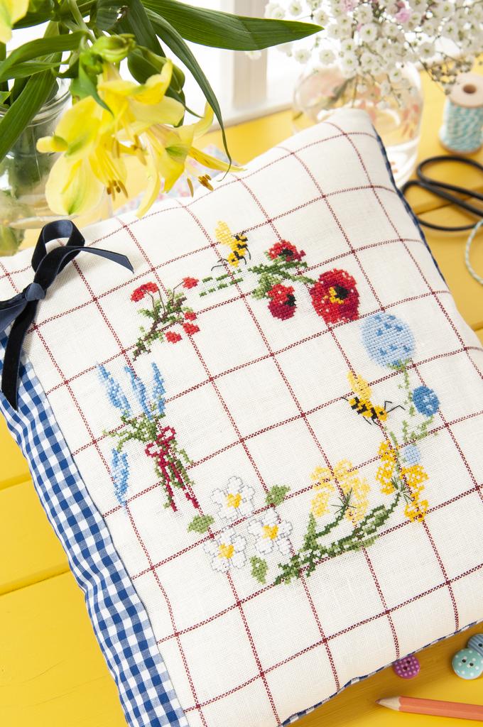 Le coussin de Pâques !, Création Point de Croix n°093