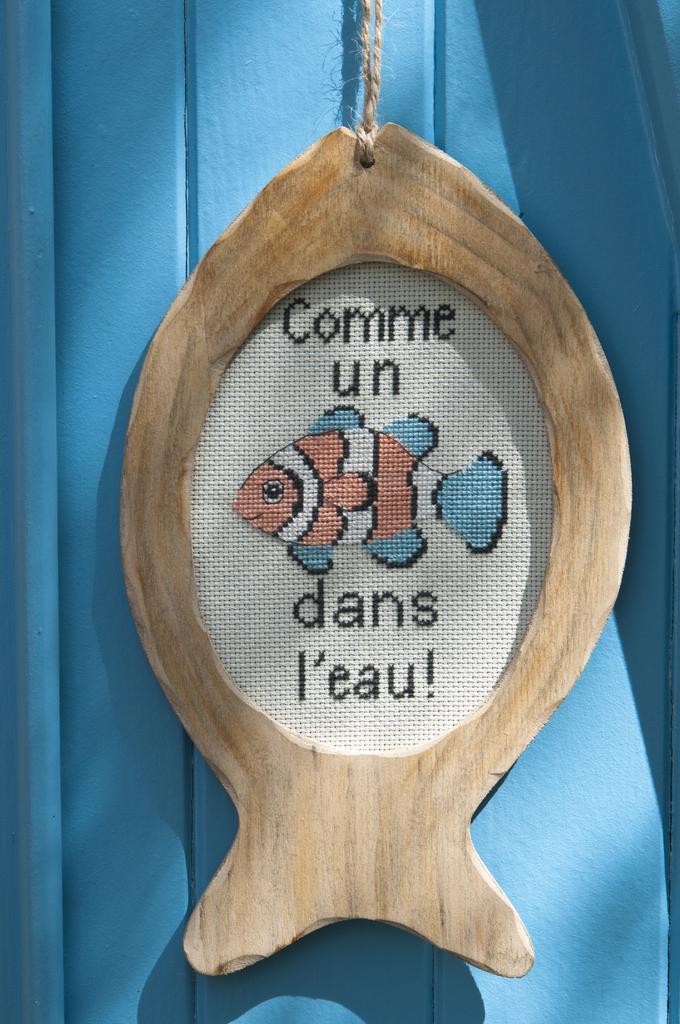 Des cadres en forme de poisson brodé !, Création Point de Croix n°095