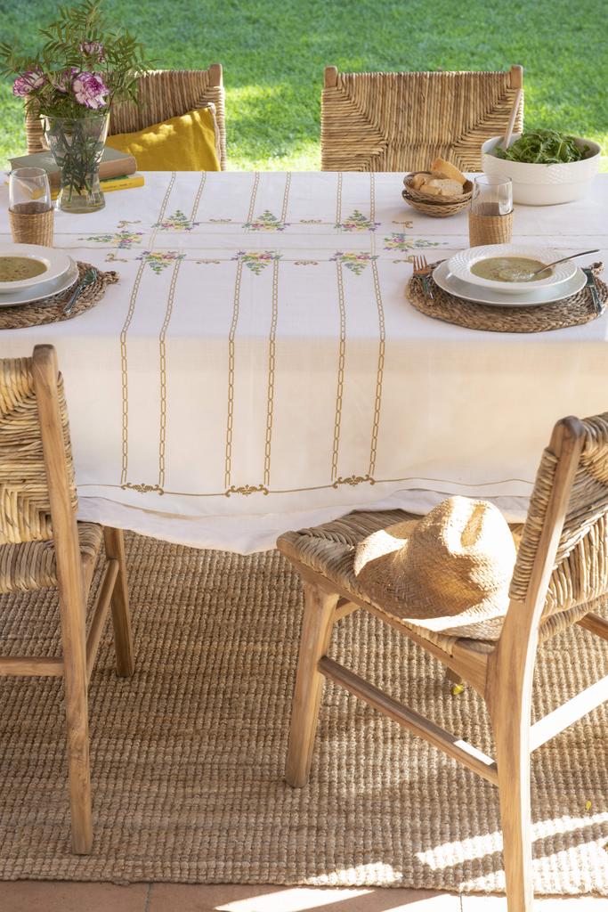 Grande nappe fleurs, Création Point de Croix n°095