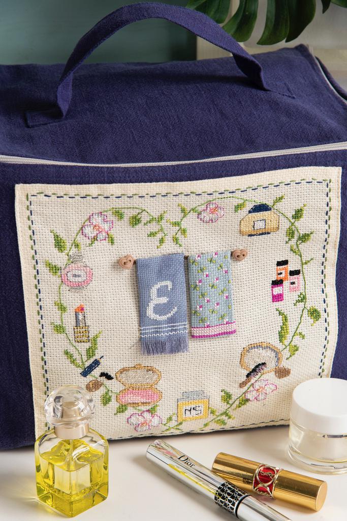 Trousse maquillage, Création Point de Croix n°099