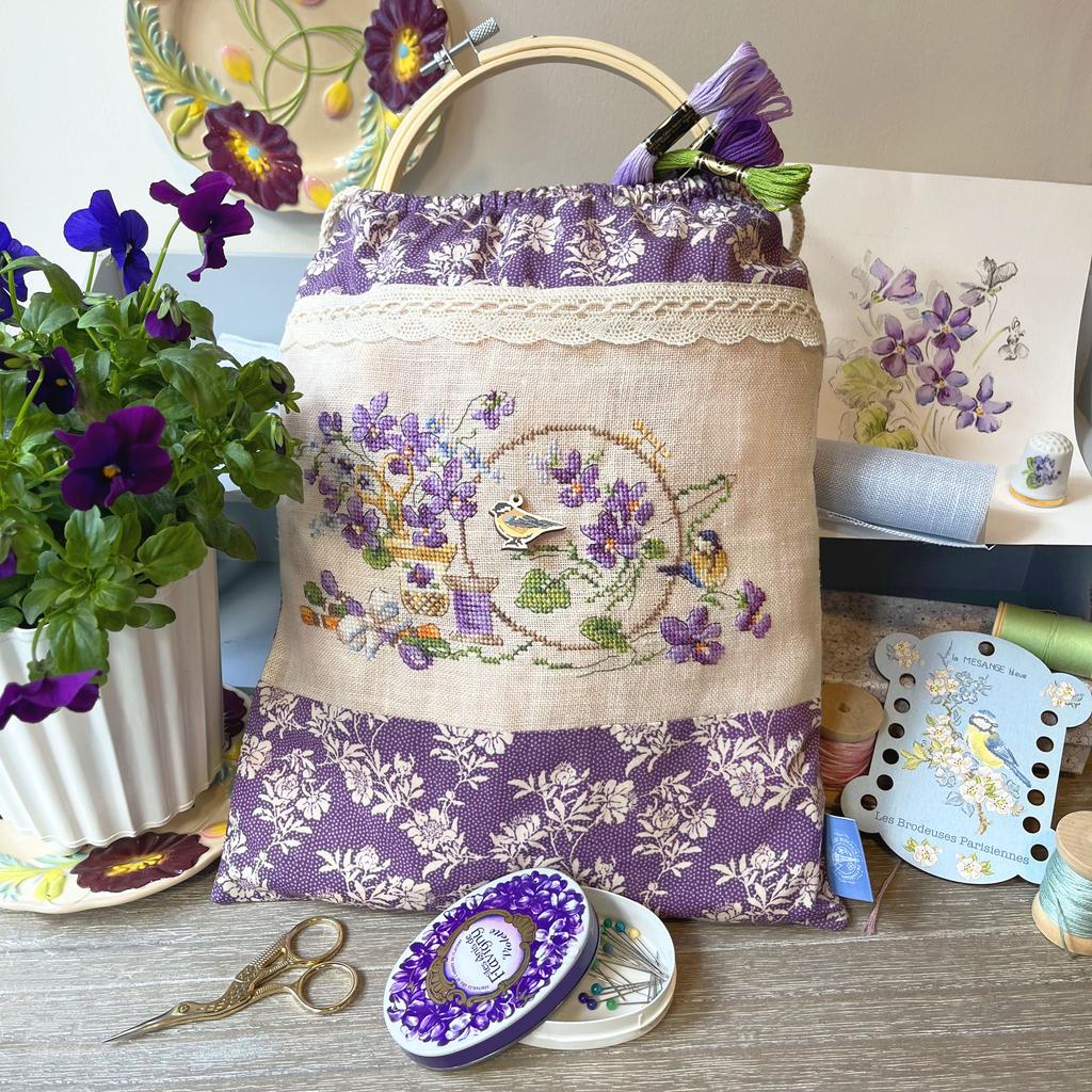 Le pochon « Tendres Violettes », Création Point de Croix n°110