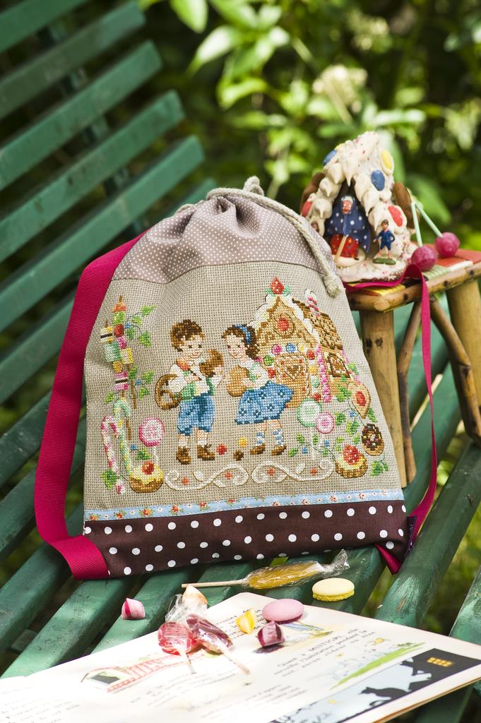 Sac à goûter « Hansel et Gretel » de Véronique Enginger, Création Point de Croix n°023