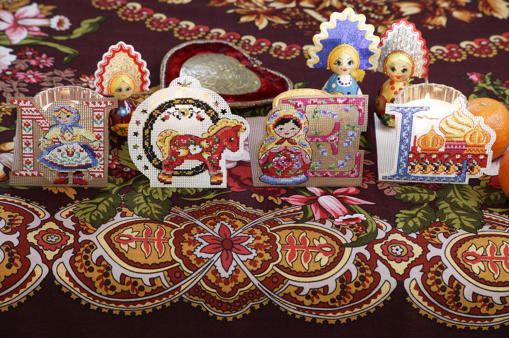 Lumignons brodés de Véronique Enginger, Création Point de Croix n°034