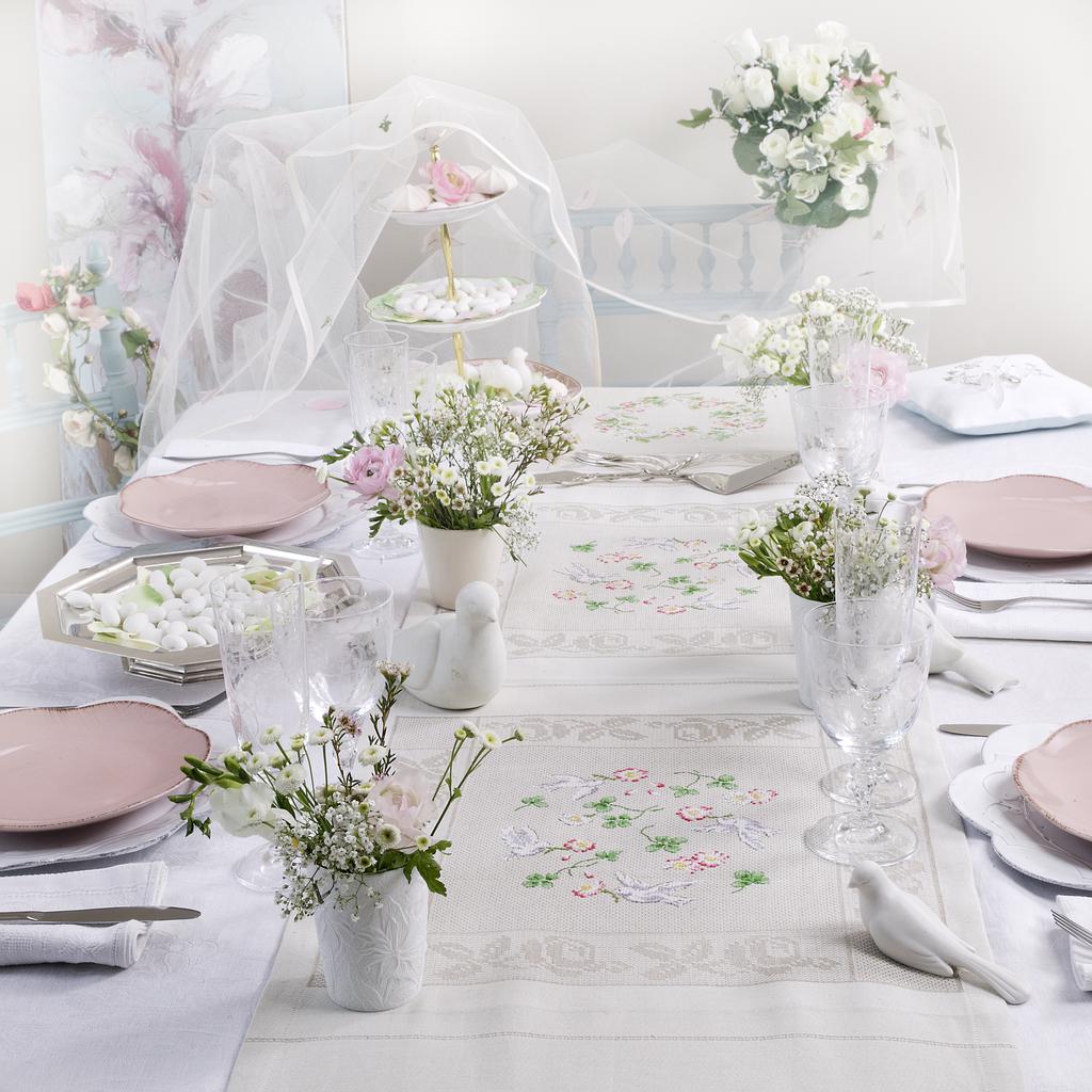 La table des mariés de Véronique Enginger, Création Point de Croix n°036