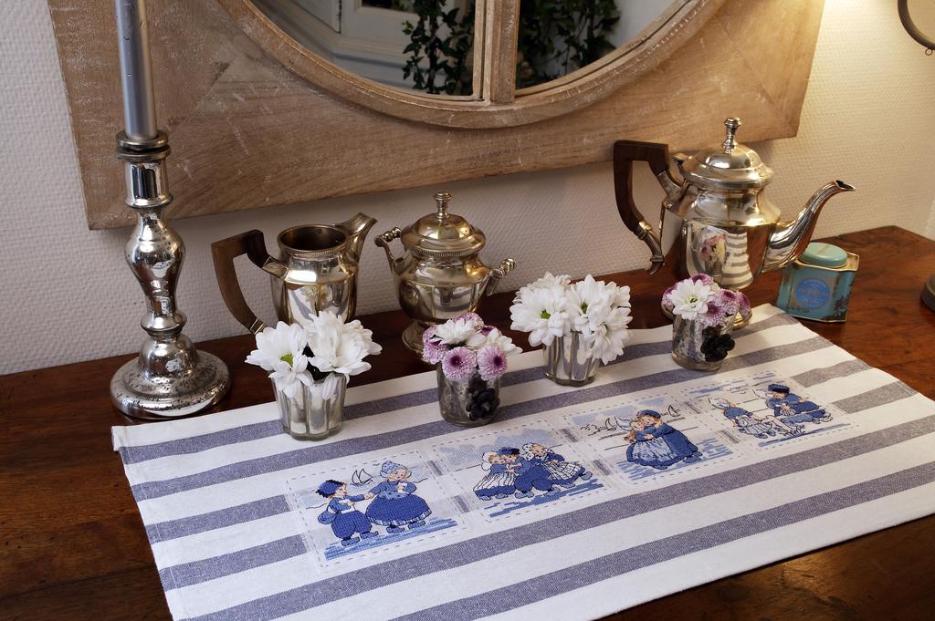 Un amour de napperon de Valérie Côme, Création Point de Croix n°042