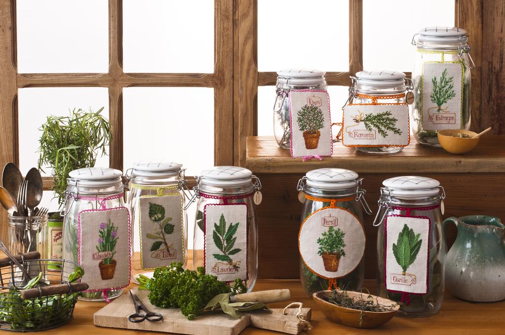 Étiquettes brodées pour fines herbes, Création Point de Croix n°064