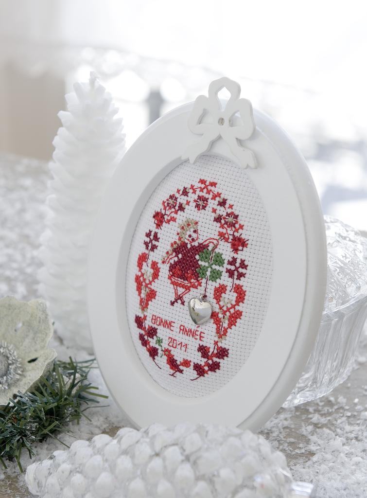 Amour d’elfe ou elfe d’amour ? de Perrette Samouiloff - Création Point de Croix n°006H