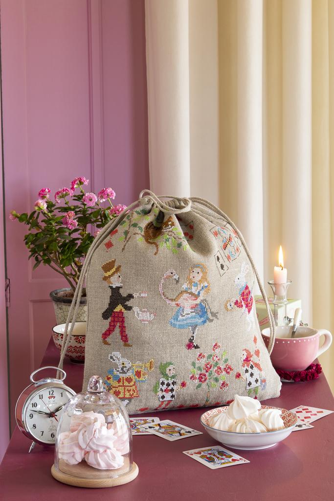Sac à dos Alice aux Pays des Merveilles